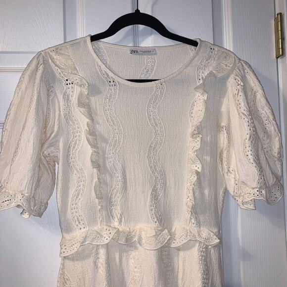 Zara Women's Feminine Eyelet Midi Dress Size M Ivory Romantic Puff Sleeves - Picture 3 of 7